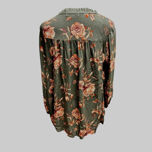 Live & Let Live Green Floral Top Size XS - Picture 3 of 7